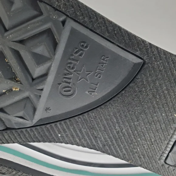 Converse All Star Love Me Shoes High Top - Picture 8 of 9